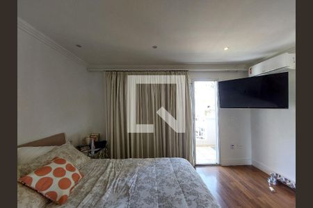 Suíte de casa de condomínio à venda com 3 quartos, 130m² em Vila Sofia, São Paulo