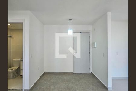 Sala de apartamento para alugar com 2 quartos, 55m² em Vila Anastácio, São Paulo