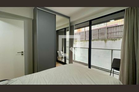 Quarto 1 de apartamento para alugar com 2 quartos, 57m² em Cerqueira César, São Paulo