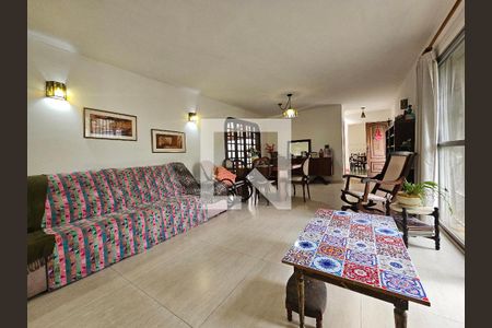 Sala de casa à venda com 4 quartos, 160m² em Jardim Aeroporto, São Paulo