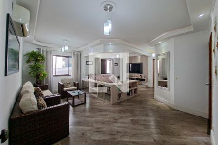 Sala de tv de apartamento para alugar com 4 quartos, 154m² em Guilhermina, Praia Grande