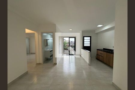 Sala de apartamento para alugar com 2 quartos, 60m² em Outeiro de São Fernando, Barueri