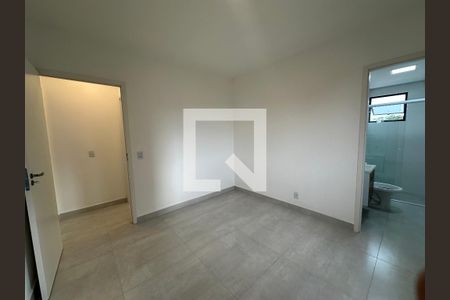 Suíte de apartamento para alugar com 2 quartos, 60m² em Outeiro de São Fernando, Barueri
