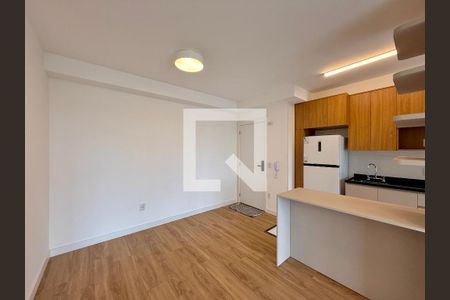 Sala  de apartamento à venda com 2 quartos, 66m² em Santo Amaro, São Paulo