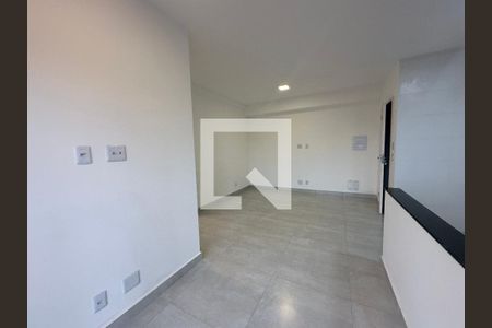 Sala de apartamento para alugar com 2 quartos, 57m² em Outeiro de São Fernando, Barueri