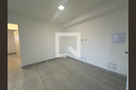 Sala de apartamento para alugar com 2 quartos, 57m² em Outeiro de São Fernando, Barueri