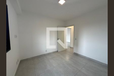 Suíte de apartamento para alugar com 2 quartos, 59m² em Outeiro de São Fernando, Barueri