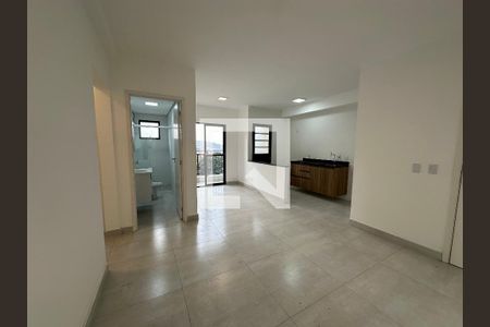 Sala de apartamento para alugar com 2 quartos, 59m² em Outeiro de São Fernando, Barueri