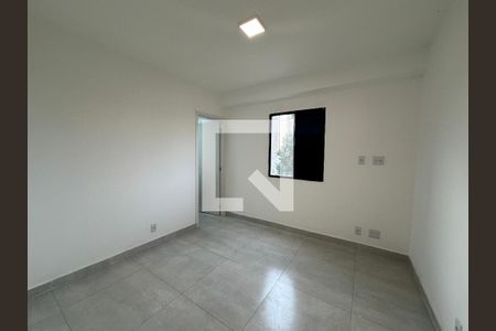 Suíte de apartamento para alugar com 2 quartos, 59m² em Outeiro de São Fernando, Barueri