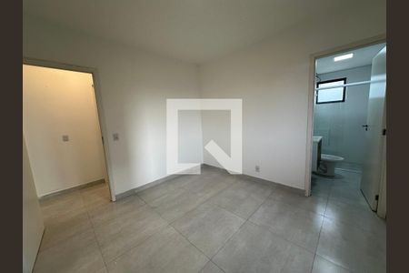Suíte de apartamento para alugar com 2 quartos, 59m² em Outeiro de São Fernando, Barueri