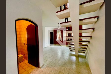 Sala de casa à venda com 5 quartos, 300m² em Jardim Rosa de Franca, Guarulhos