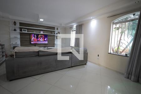 Sala de casa à venda com 4 quartos, 300m² em Vila Pires, Santo André