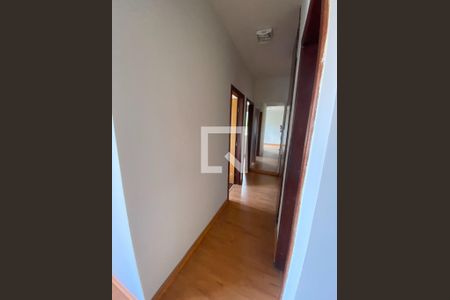 Corredor de apartamento à venda com 3 quartos, 75m² em Pampulha, Belo Horizonte