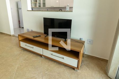 Detalhe da sala de apartamento para alugar com 2 quartos, 67m² em Canto do Forte, Praia Grande