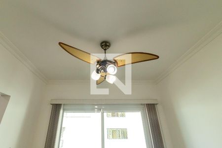 Detalhe da sala de apartamento para alugar com 2 quartos, 67m² em Canto do Forte, Praia Grande