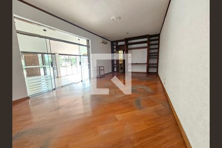 Sala 1 de casa para alugar com 5 quartos, 900m² em Vila Cordeiro, São Paulo