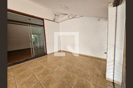 Sala 1 de casa para alugar com 5 quartos, 900m² em Vila Cordeiro, São Paulo