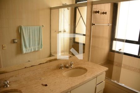 Apartamento para alugar com 4 quartos, 195m² em Higienópolis, São Paulo