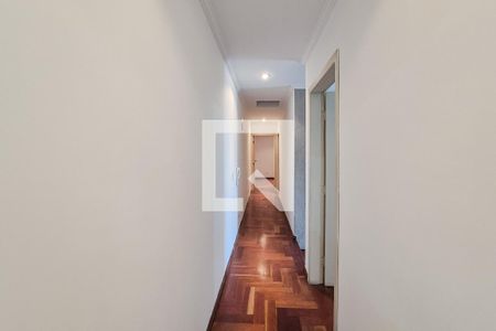 Corredor de casa à venda com 4 quartos, 253m² em Jordanópolis, São Bernardo do Campo