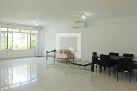 Sala de casa para alugar com 3 quartos, 229m² em Ponta da Praia, Santos