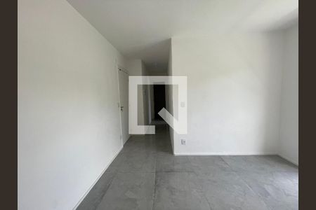 Sala de apartamento para alugar com 2 quartos, 45m² em Jardim Pioneira, Cotia