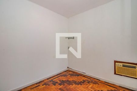 Quarto 1 de apartamento para alugar com 3 quartos, 65m² em São Geraldo, Porto Alegre