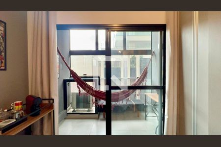 Varanda de kitnet/studio à venda com 1 quarto, 25m² em Pinheiros, São Paulo