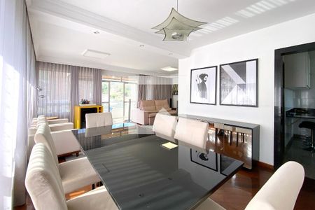 Sala de apartamento à venda com 3 quartos, 140m² em Serra, Belo Horizonte