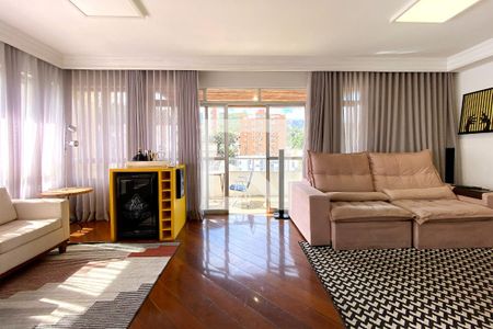 Sala de apartamento à venda com 3 quartos, 140m² em Serra, Belo Horizonte