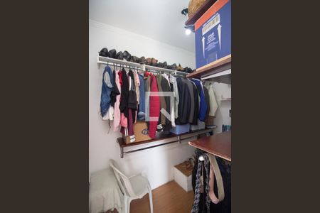 Closet do Quarto 1 de casa à venda com 3 quartos, 120m² em Tropical, Contagem