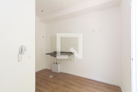 Sala/Cozinha de kitnet/studio para alugar com 1 quarto, 16m² em Cidade Antônio Estêvão de Carvalho, São Paulo