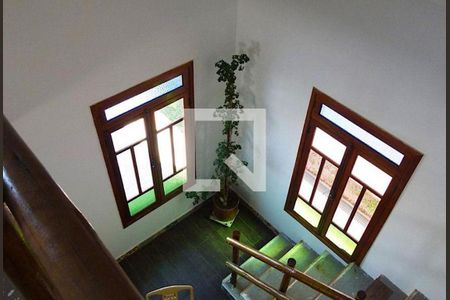 Casa à venda com 3 quartos, 166m² em Parque Sinai, Santana de Parnaíba