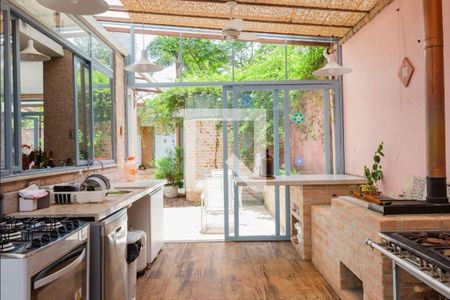 Casa à venda com 5 quartos, 600m² em Jardim Cordeiro, São Paulo