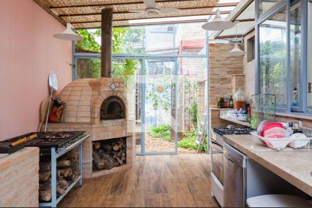 Casa à venda com 5 quartos, 600m² em Jardim Cordeiro, São Paulo