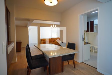 Sala de apartamento para alugar com 2 quartos, 110m² em Petrópolis, Porto Alegre