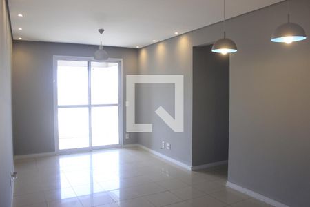 Sala de apartamento para alugar com 3 quartos, 75m² em Vila Augusta, Guarulhos