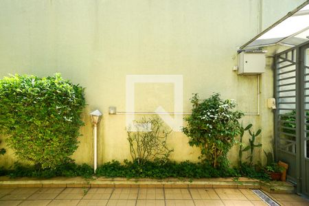 Vista da sala de casa de condomínio para alugar com 3 quartos, 96m² em Guaiauna, São Paulo