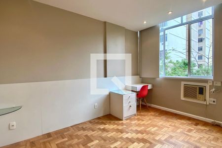 QUARTO 1 de apartamento à venda com 2 quartos, 68m² em Copacabana, Rio de Janeiro