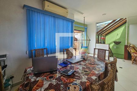 Sala de apartamento para alugar com 4 quartos, 224m² em Jardim Enseada, Guarujá