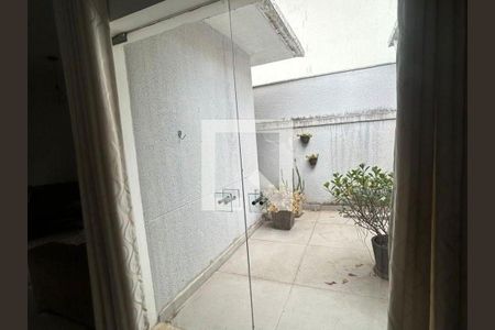 Casa para alugar com 3 quartos, 250m² em Brooklin, São Paulo