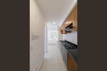 Sala/Cozinha/Área de Serviço  de apartamento para alugar com 2 quartos, 34m² em Vila Guilhermina, São Paulo