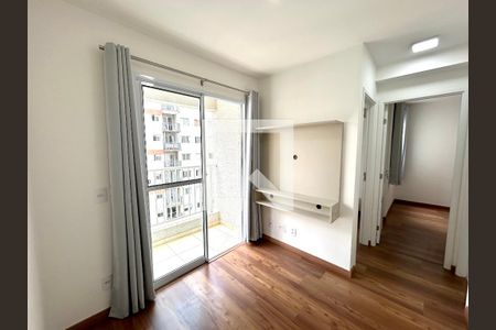 Sala de apartamento para alugar com 2 quartos, 44m² em Picanço, Guarulhos