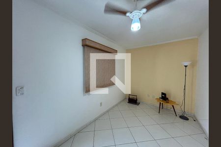 Sala de casa para alugar com 2 quartos, 100m² em Praça Seca, Rio de Janeiro