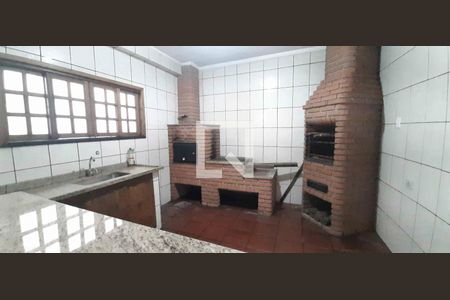 Casa à venda com 5 quartos, 174m² em Bela Vista, Osasco