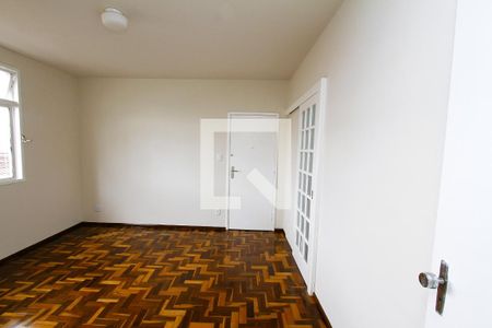 Sala de apartamento à venda com 3 quartos, 60m² em Padre Eustáquio, Belo Horizonte