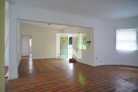 Sala de casa à venda com 4 quartos, 300m² em Chácara das Pedras, Porto Alegre