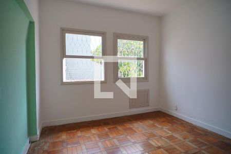 Quarto 2 de casa à venda com 4 quartos, 300m² em Chácara das Pedras, Porto Alegre