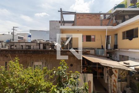Vista Quarto 1 de casa à venda com 4 quartos, 250m² em Jardim Santo Antonio, São Paulo
