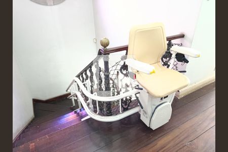 Acessibilidade automatizada de casa à venda com 4 quartos, 12000m² em Vila Madalena, São Paulo