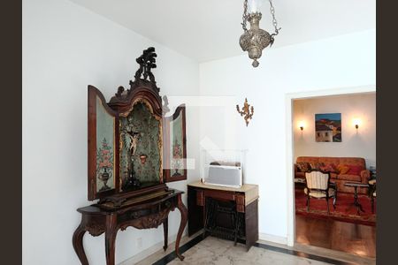 Vestíbulo de casa à venda com 4 quartos, 12000m² em Vila Madalena, São Paulo